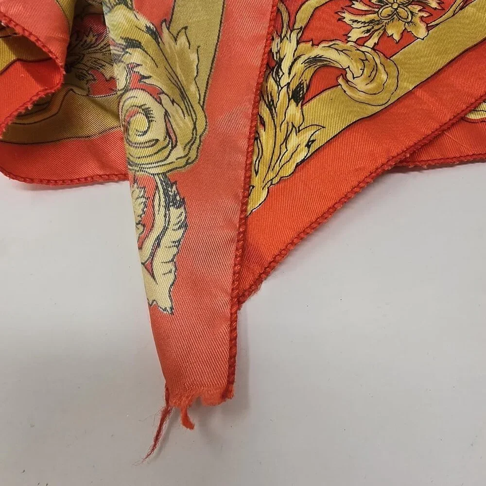 Vintage unbranded 50's scarf Hanki flower print handkerchief‎ red white music
